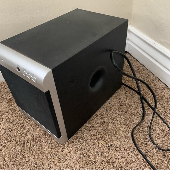 Durabrand Home Theater System Speaker HT-3197 - Picture 3 of 5